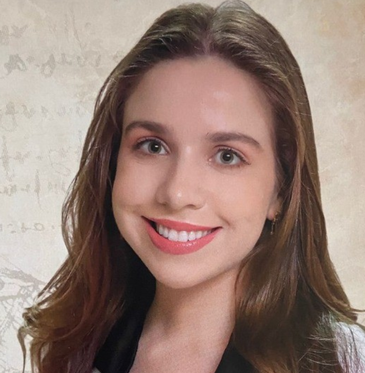 Vitória Viegas Palazoni Mendonça, M.D.